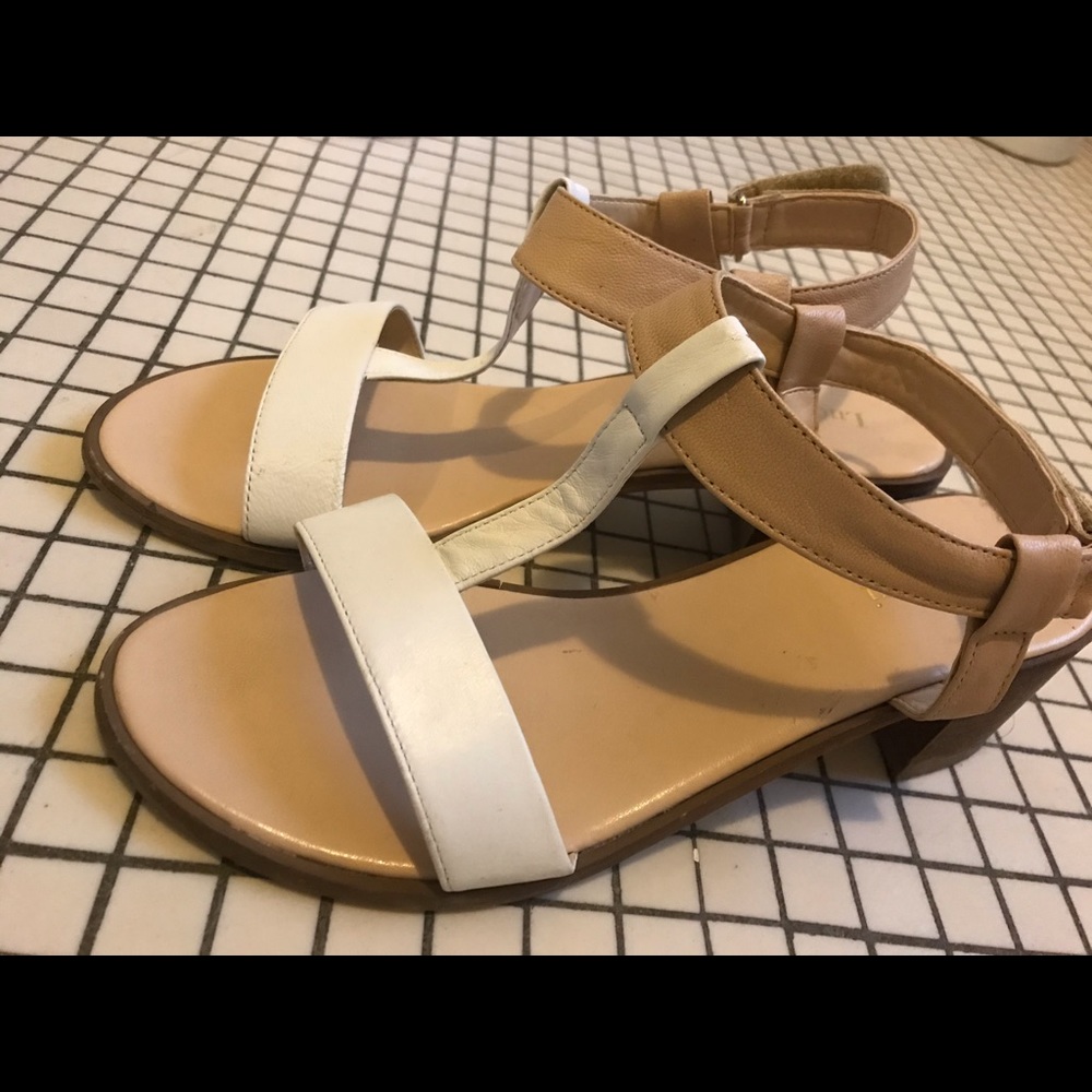 Lovely Italian leather sandals size 39